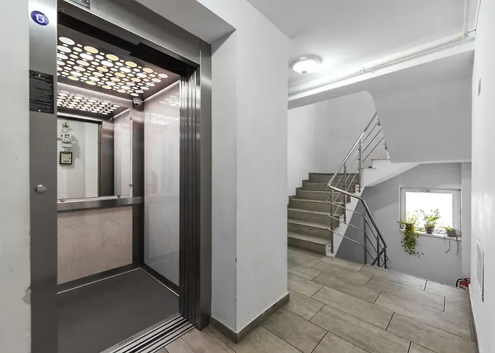 Deluxe Two-Bedroom Apartment