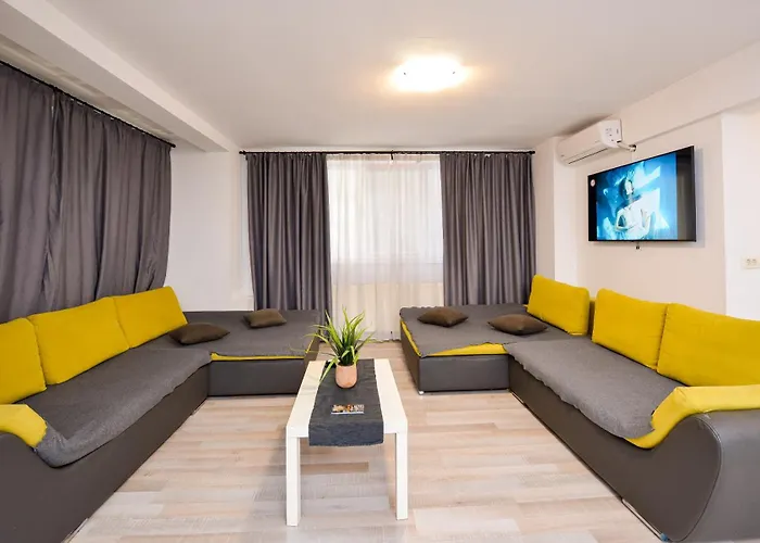 Deluxe Two-Bedroom Apartment